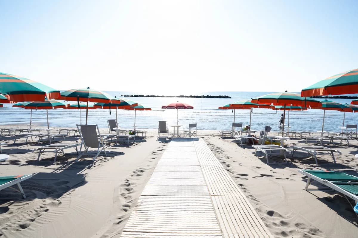 Graziella beach Club — martinsicuro, Abruzzo