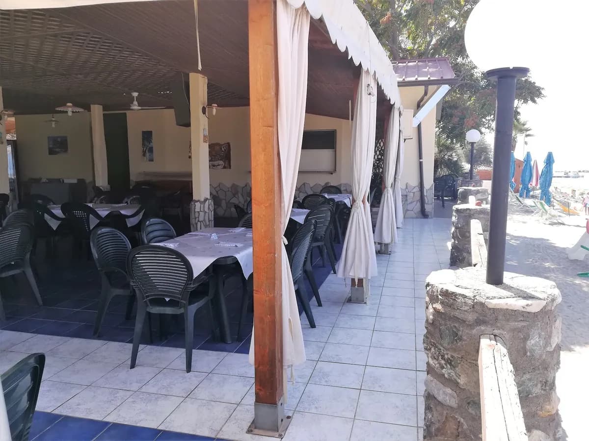 Il Bizzarro Beach Club — belvedere marittimo, Calabria