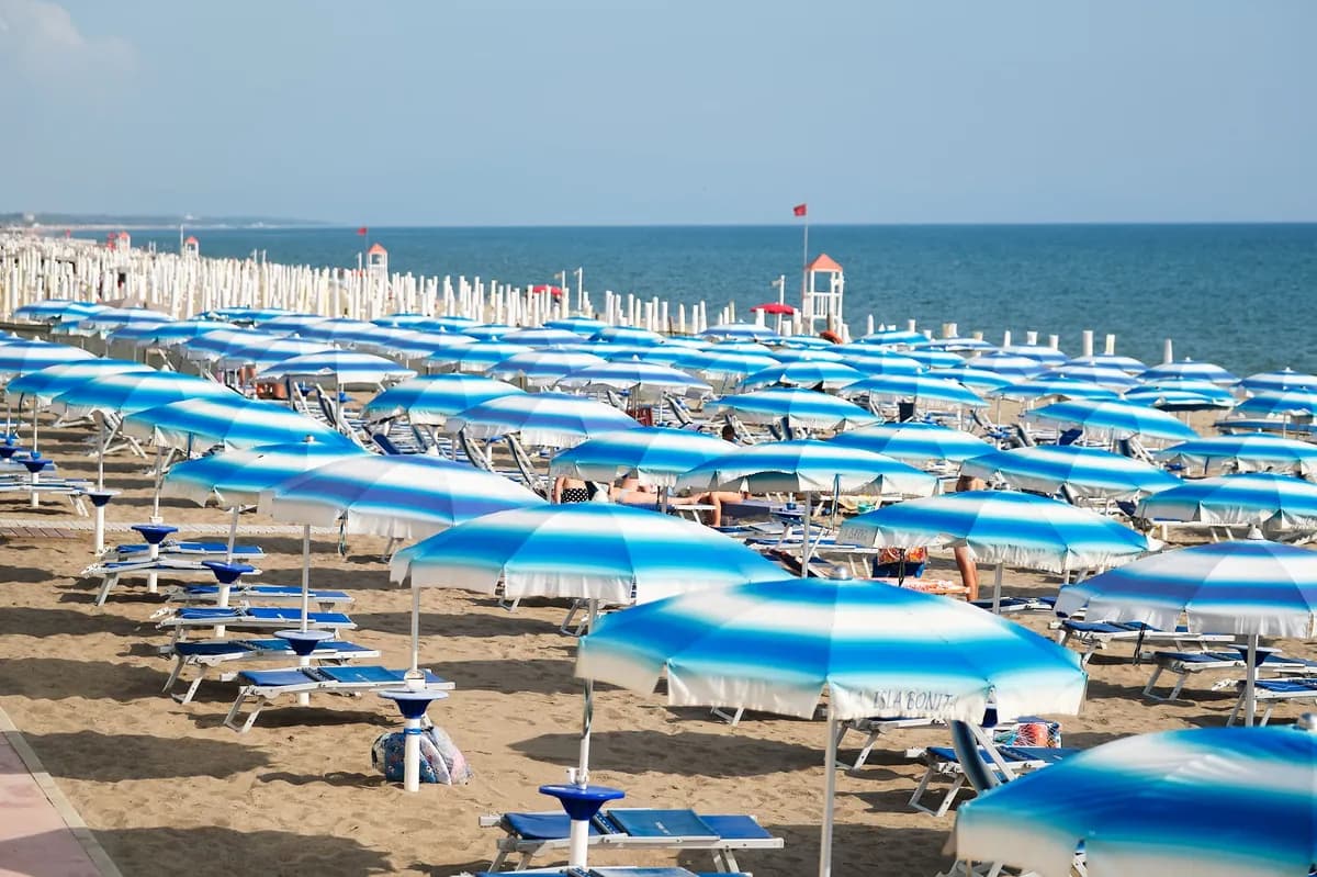 La Isla Bonita - Beach Club — pontecagnano faiano, Campania