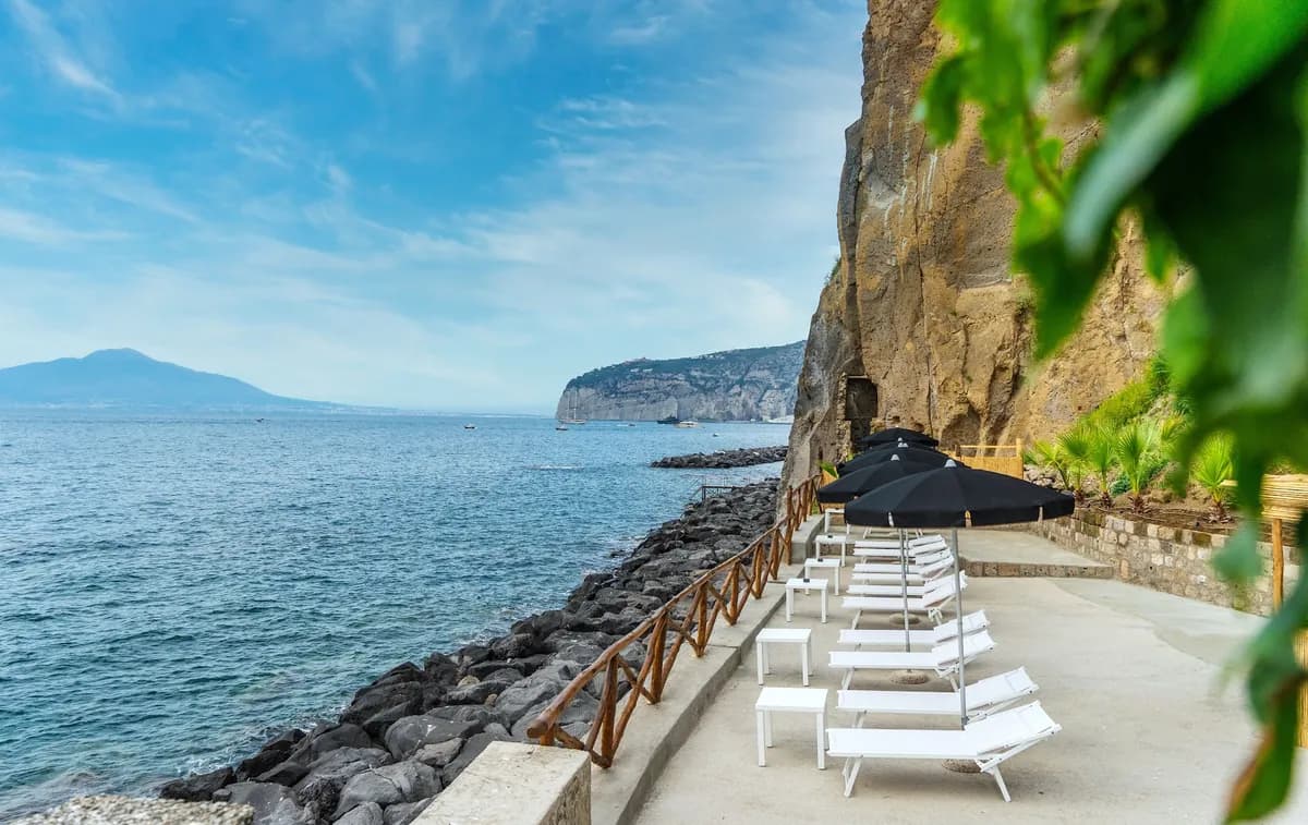 Lorelei beach club — sorrento, Campania