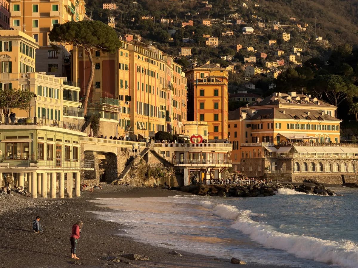 Base Mare RNC Beach Club — camogli, Liguria