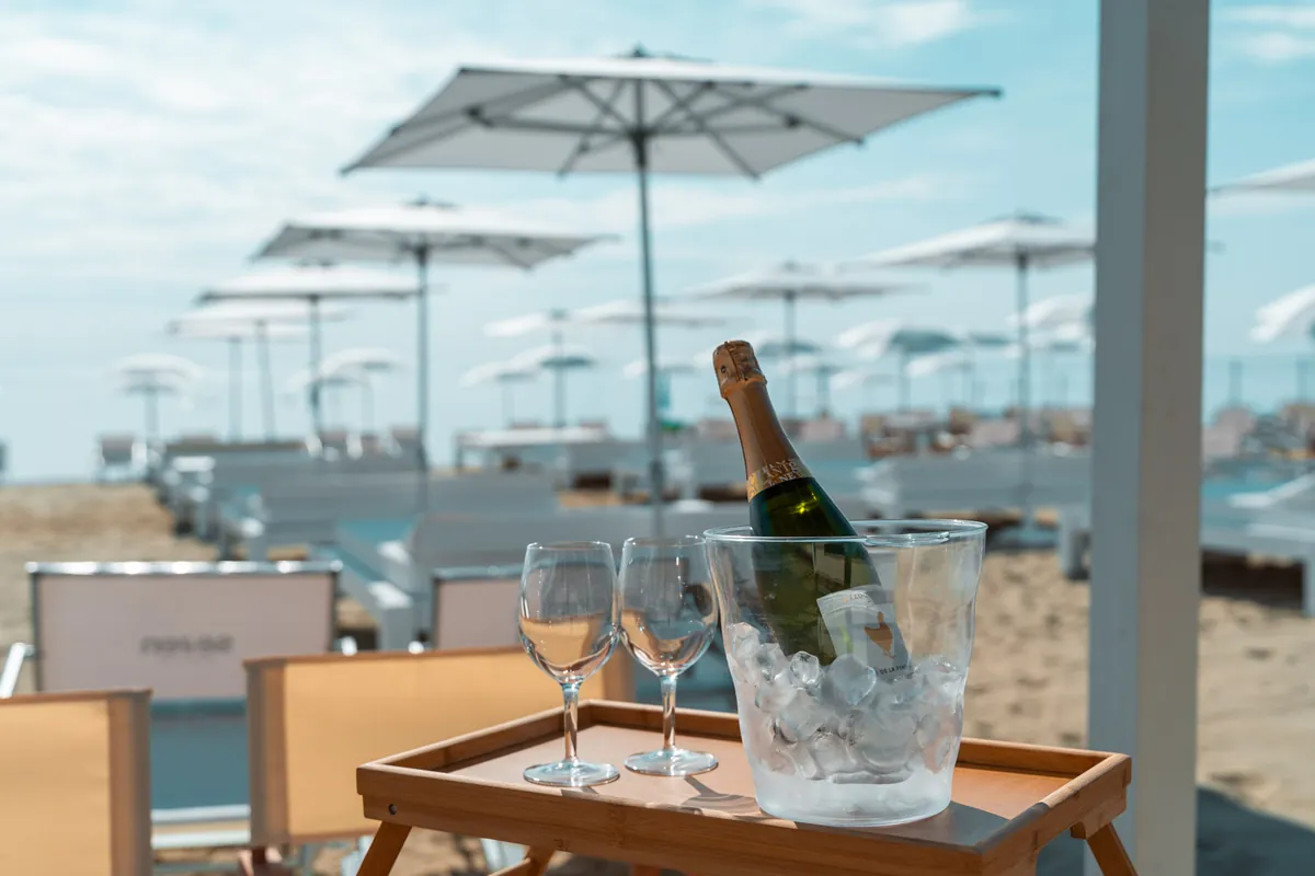 Seven Beach Club Grottammare — grottammare, Marche