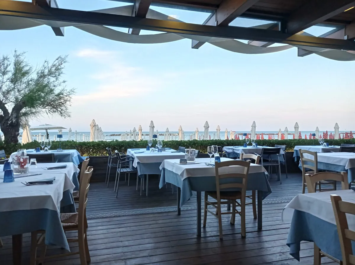Ristorante Chalet Vela Stabilimento Balneare — porto san giorgio, Marche