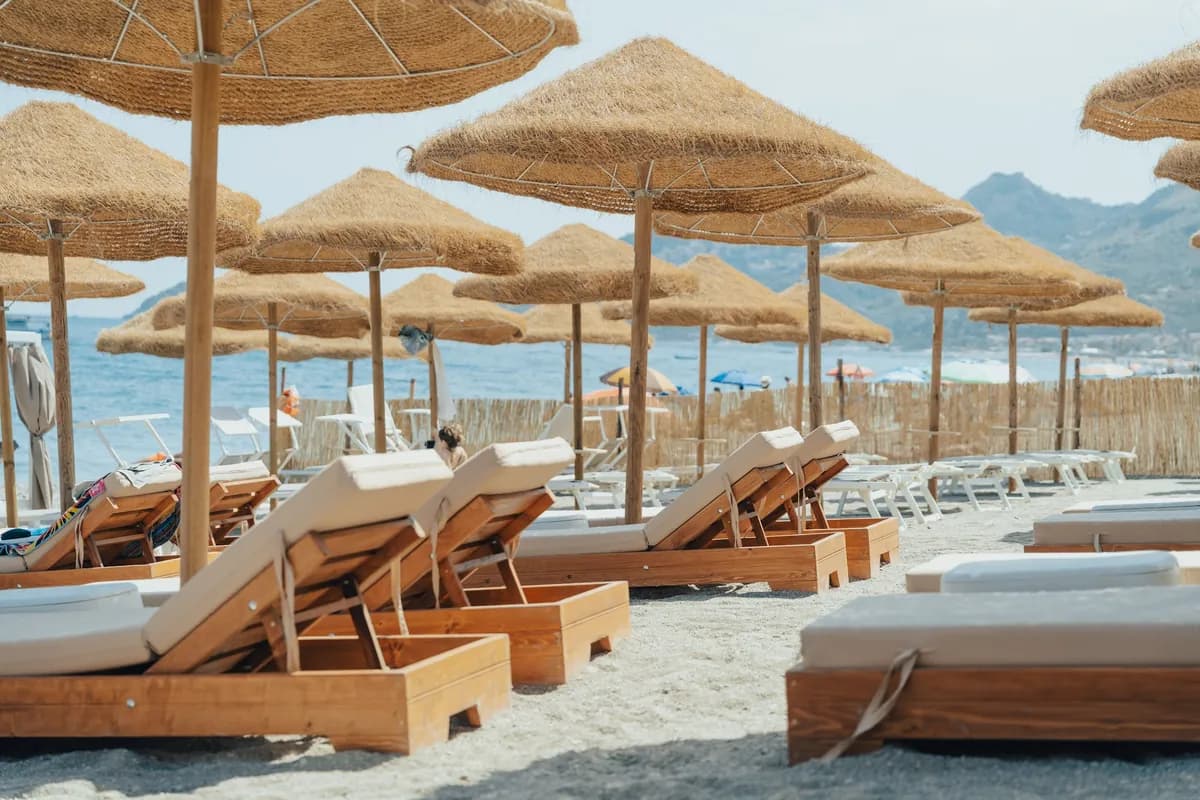 Movida Beach Club — letojanni, Sicilia