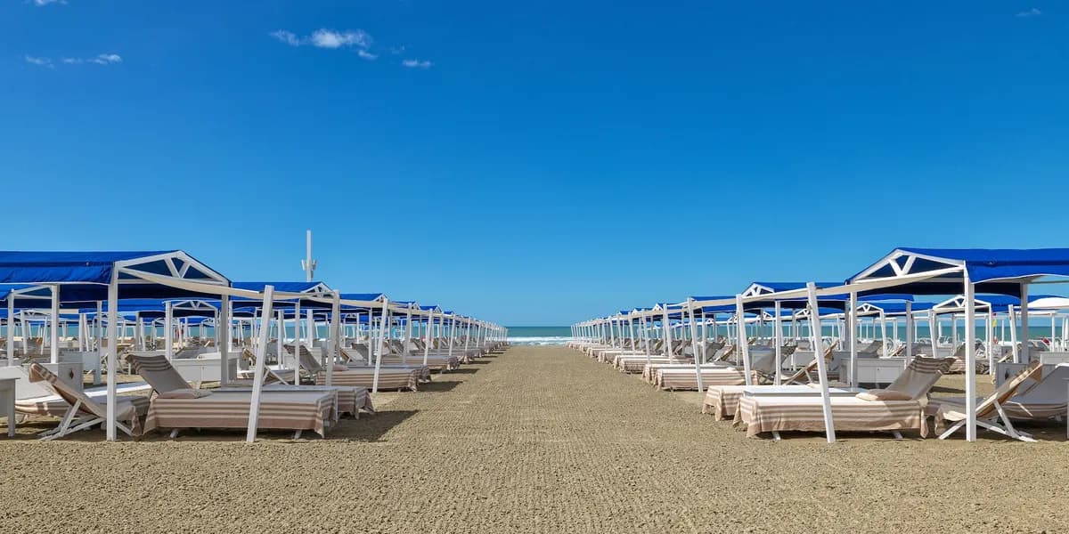 Augustus Beach Club — forte dei marmi, Toscana